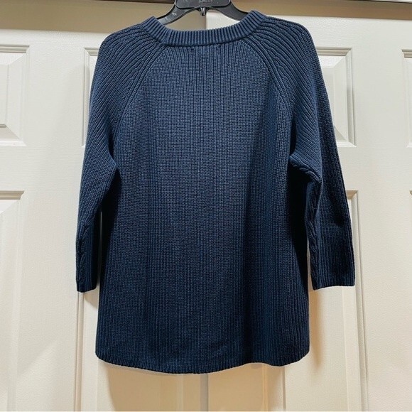Land’s End Navy Sweater Size M/P - Picture 2 of 10